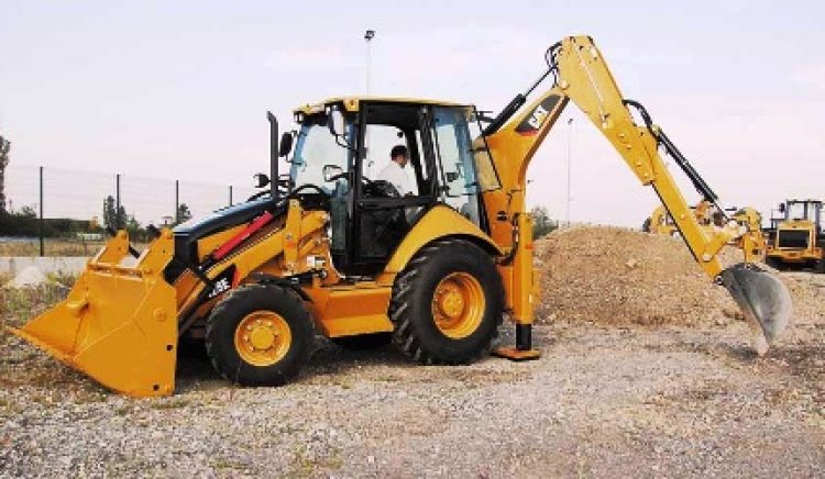 Обновеният Caterpillar 428E