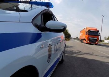 Проверки на камиони, автобуси и пътниците в тях