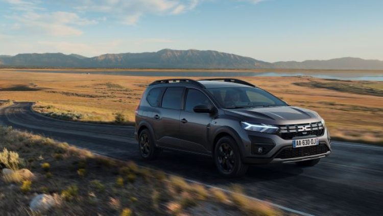 Dacia Jogger HYBRID 140 се очаква скоро в дилърската мрежа