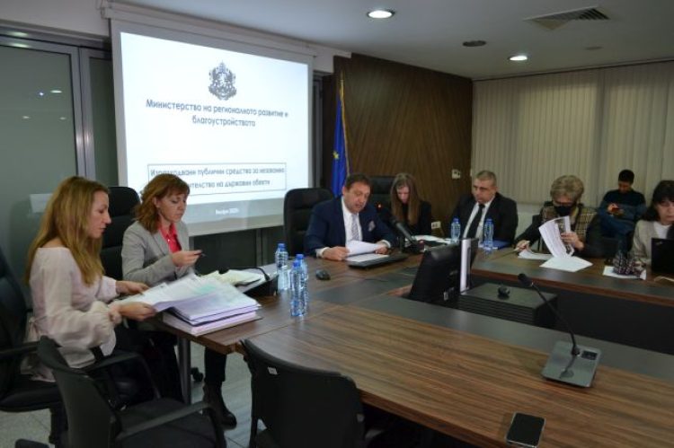 Министър Шишков: Държавата е възложила незаконно строителство за над 1 млрд. лв.
