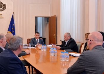 Обещаха увеличение на заплатите в Български пощи