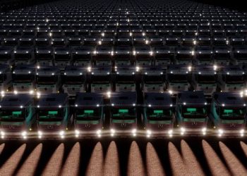 Нидерландски превозвач поръча 500 камиона Mercedes-Benz Actros