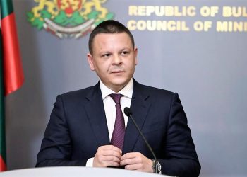 Проверяват сигнали, свързани с намаленията за автобусен транспорт