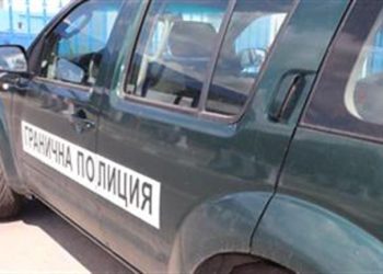 Заловиха турски камион с нелегални мигранти