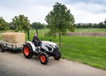 Bobcat представя нова гама компактни трактори