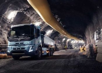 Volvo Trucks и Boliden ще внедряват е-камиони в минното дело