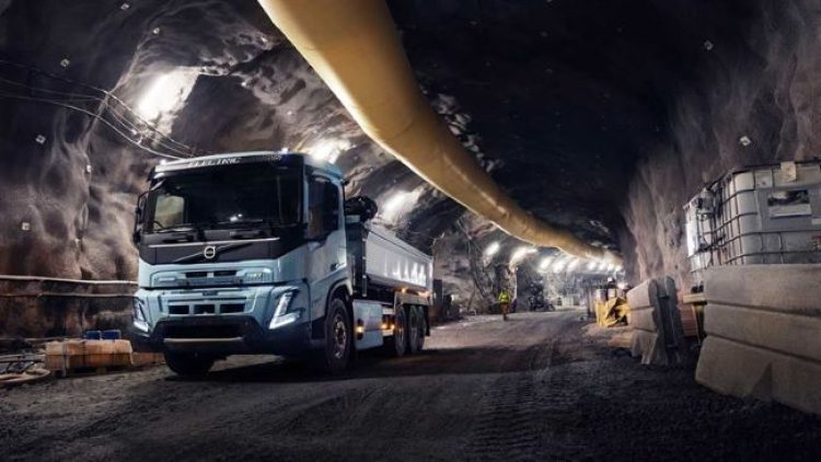 Volvo Trucks и Boliden ще внедряват е-камиони в минното дело