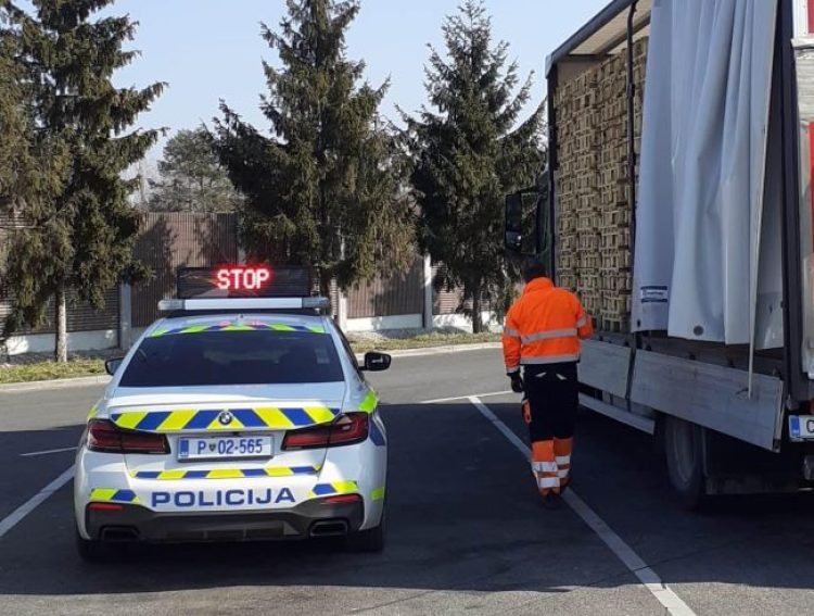 2341 камиона спрени от движение за сериозни нарушения на ROADPOL