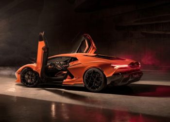 Bridgestone разгръща потенциала на новото Lamborghini Revuelto