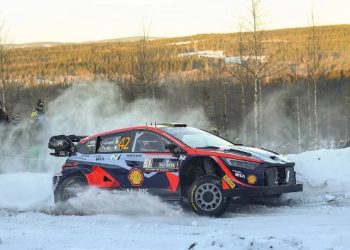 Загина WRC пилотът Крейг Брийн