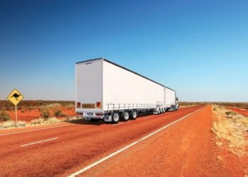 Schmitz Cargobull инвестира в MaxiTRANS
