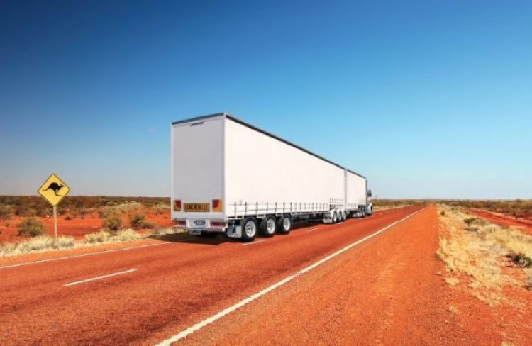 Schmitz Cargobull инвестира в MaxiTRANS
