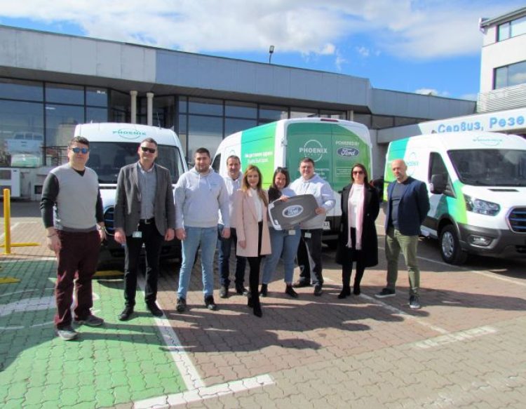 ФЬОНИКС Фарма ще обслужва маршрутите в София и Пловдив с Ford E-Transit