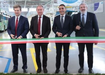 Iveco отвори нов завод за автобуси в Италия