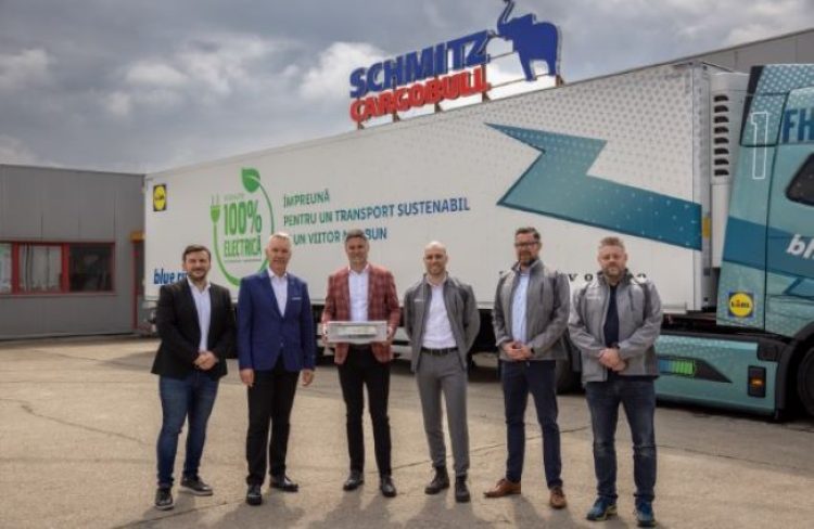 Schmitz Cargobull достави първото е-полуремарке S.KOe COOL в Румъния