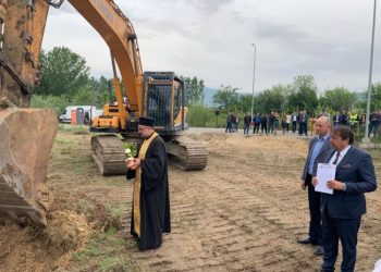Започна доизграждането на пътен възел Кресна на АМ Струма