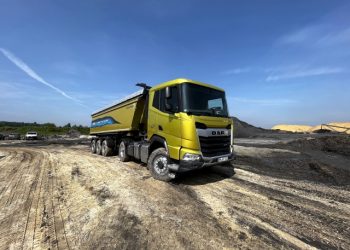 На пътя и в кариерата с новите строителни камиони на DAF