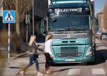 Volvo Trucks въвежда нови системи за безопасност