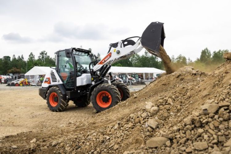 Bobcat представи нови модели на Demo Days 2023