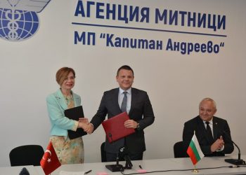 Изграждаме нова жп връзка с Турция