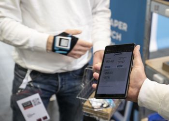 IFOY: Светлинните етикети на NIMMSTA