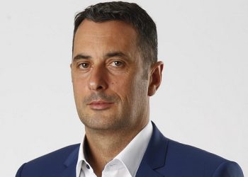 Гвоздейков спря четири поръчки за жп подвижен състав