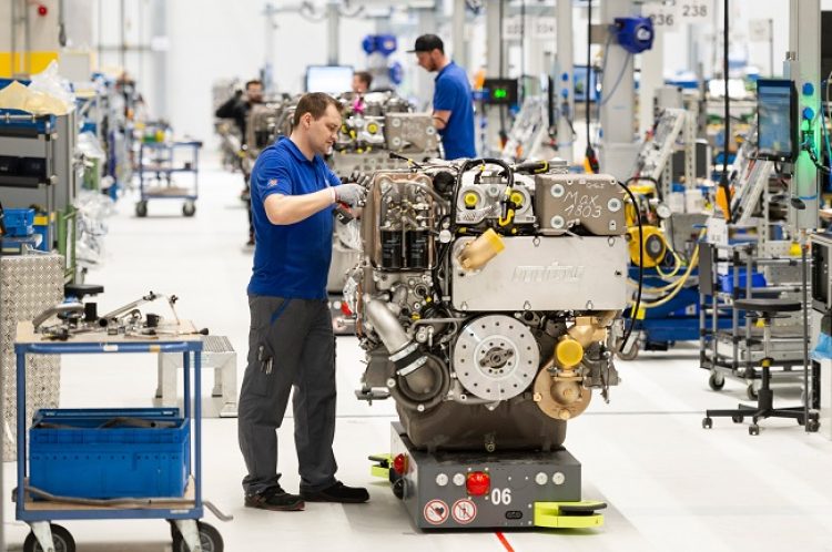 Rolls-Royce откри нов завод за сглобяване на двигатели