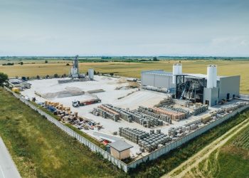 Персенк Инвест с нов завод за бетонови изделия