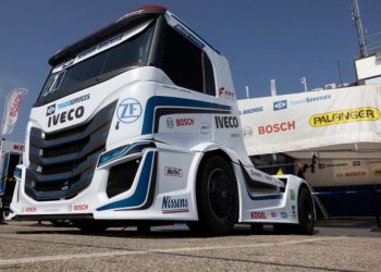 Първият електрически състезателен камион е на Iveco