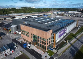 Scania отвори завод за сглобяване на батерии