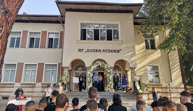 Четири гимназии откриха нови паралелки по жп транспорт