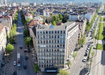 Подписаха договора за проектиране на тунела под Петрохан