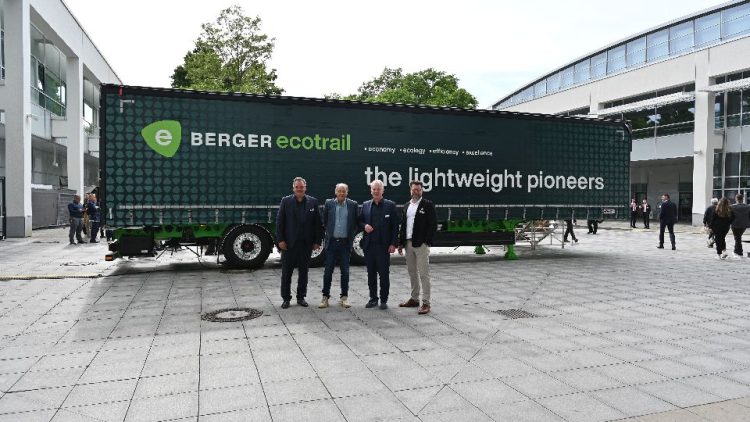 BERGER и Schmitz Cargobull представят новото поколение полуремаркета Evolution