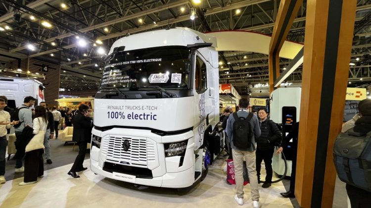 Renault Trucks представи E-Tech T 780 с пробег от 600 км