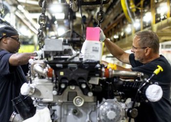 Daimler Truck с ново поколение дизелови двигатели за тежкотоварни камиони в САЩ