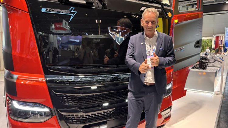 Франк Шулц, ръководител „Продажби за Европа“ в SuperPanther: Камионът може да се движи, или да печели пари, докато стои на място