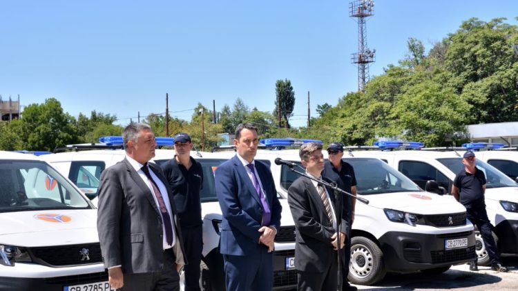 ИА „Автомобилна администрация“ получи първите 50 нови автомобила 