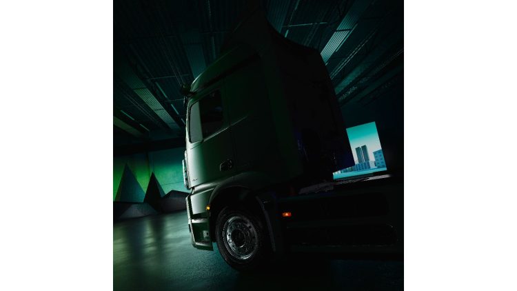 Mercedes-Benz Trucks представя нови членове от семейството на eActros