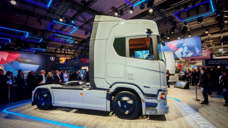 Scania Dynamic идва с нов дизайн и дигитален премиум комфорт