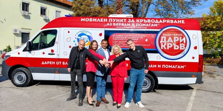София и Плевен се сдобиха с мобилни пунктове за кръводаряване, базирани на Mercedes-Benz Sprinter