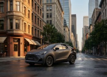 Toyota C-HR отбелязва 10-годишен юбилей със стилни обновления