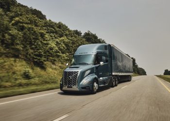 Volvo Trucks получи поръчка за 400 камиона VNL в САЩ