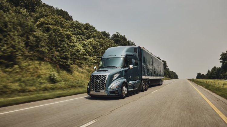 Volvo Trucks получи поръчка за 400 камиона VNL в САЩ
