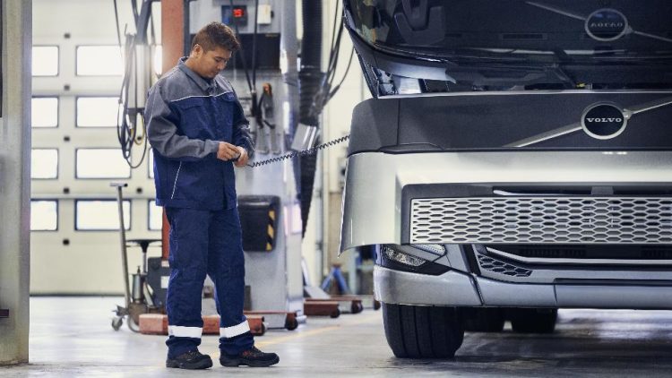 Един милион свързани камиона на Volvo Trucks на пътя